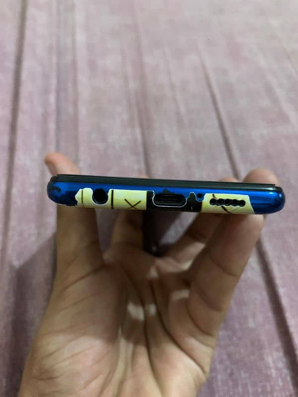 poco X3 pro 6/128 condtion 8/10 only corner scratches 3