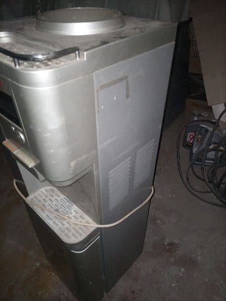 water dispenser full ok for sell 2