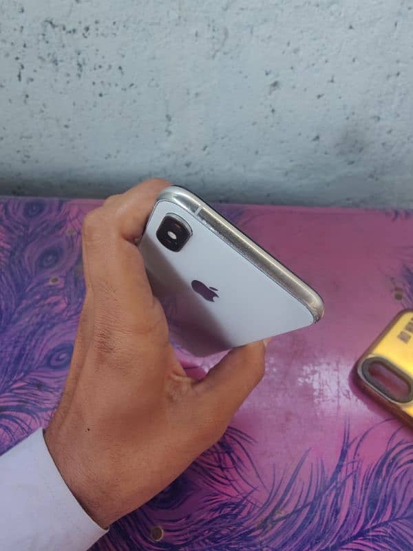 iPhone xs Non PTA 3