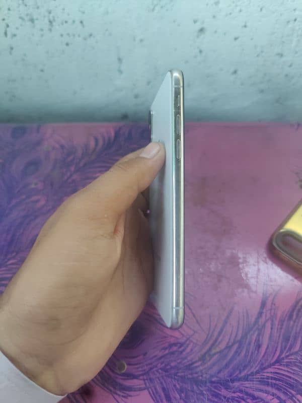 iPhone xs Non PTA 4