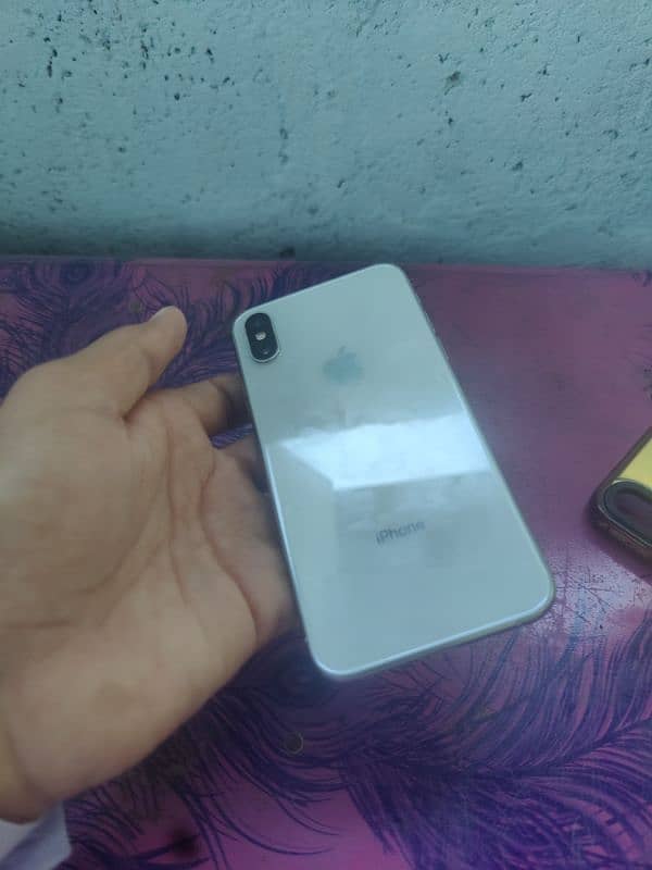 iPhone xs Non PTA 7