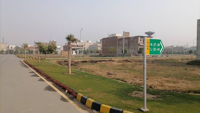 A Centrally Located Residential Plot Is Available For Sale In Faisalabad 4