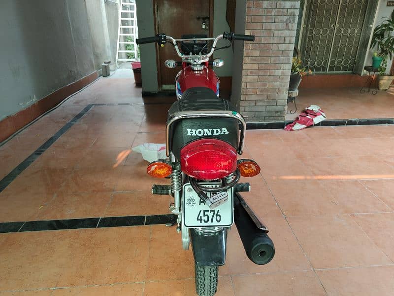 Honda CG 125 2024 4