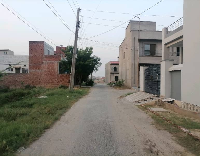 Fair-Priced 5 Marla House Available In Nasheman-e-Iqbal Phase 2 2