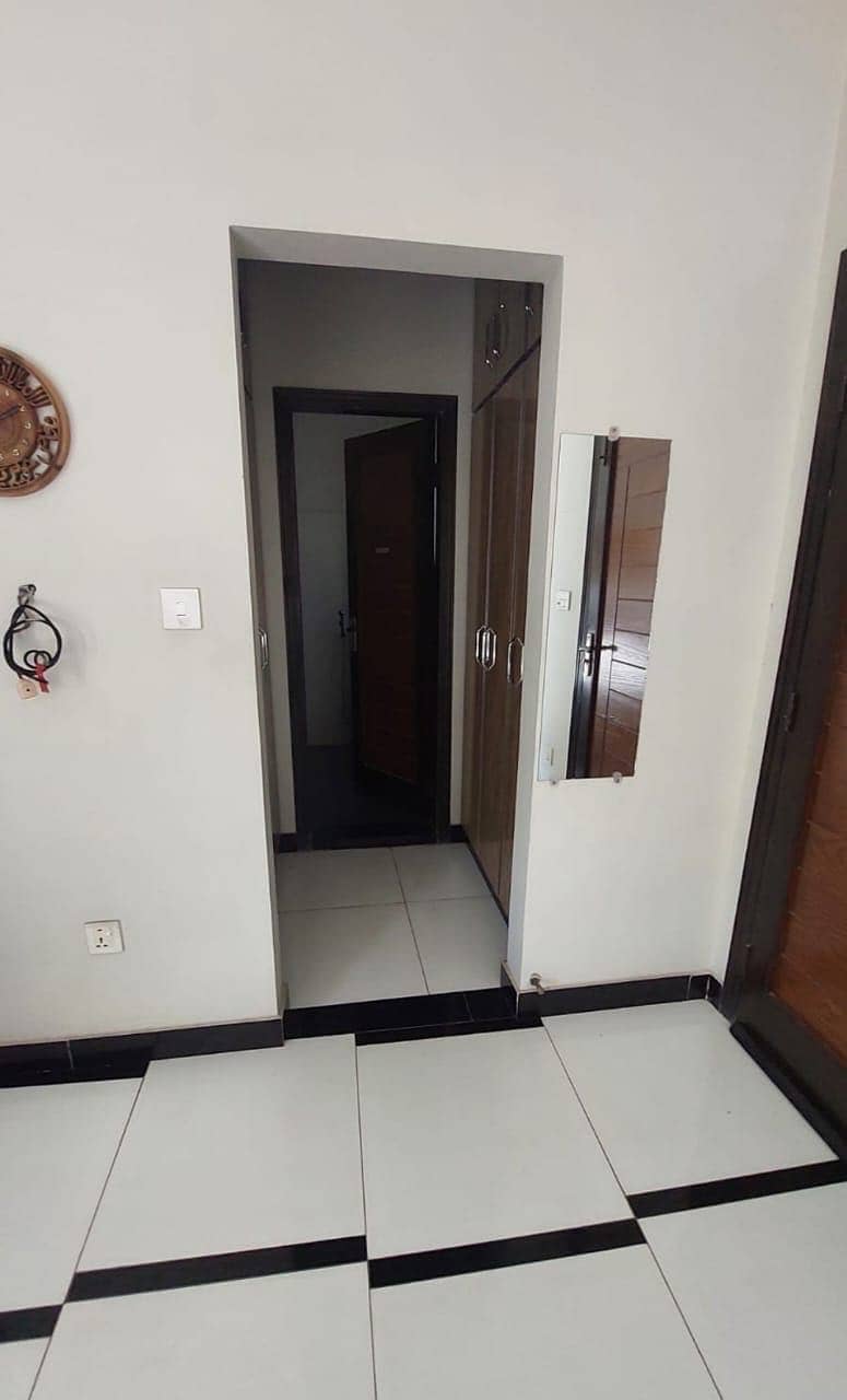 5 MARLA USED HOUSE WITH "GAS" IS AVAILABLE FOR SALE IN DHA PHASE 11 RAHBAR LAHORE  PRICE IS FULL N FINAL 13