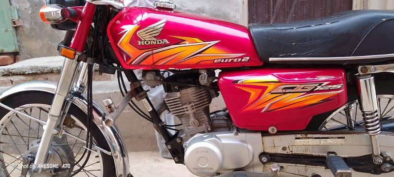 Honda 125 condition 10 by 9 ha document sare clear Hain 1