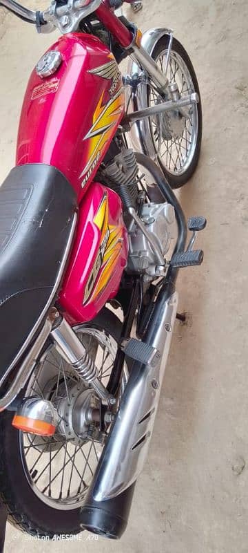 Honda 125 condition 10 by 9 ha document sare clear Hain 6