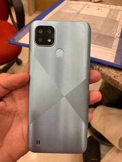 realme C21