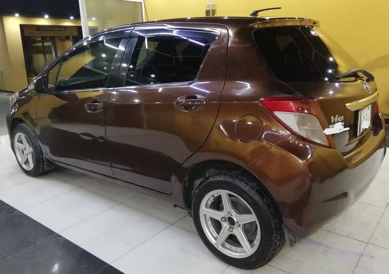 Toyota Vitz 2013 3