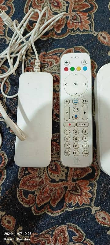 Etisalat Tv box Android version 9 2