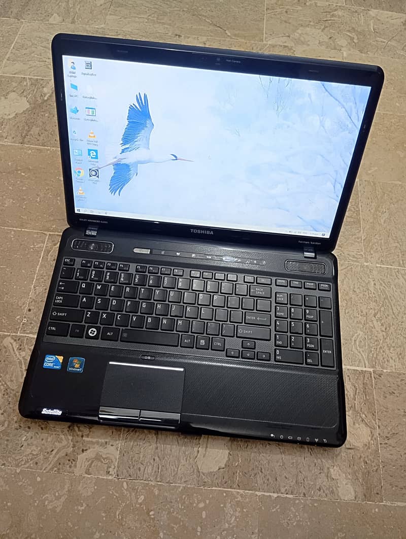 Toshiba Satellite A665,core i7,QuadCore(1st generation)1gb Nvidia GPU 12