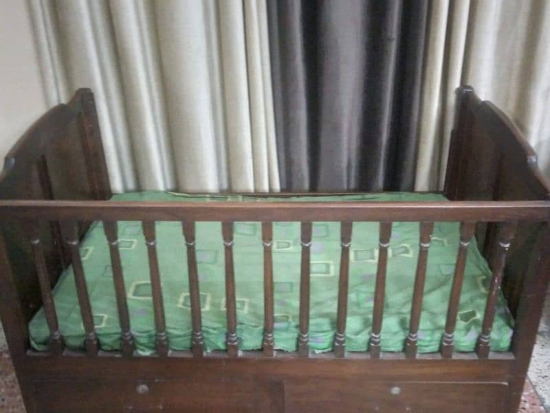 Wooden Strong Baby Cot 0