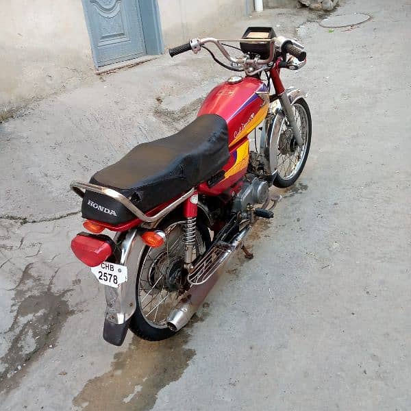 Honda CD 70 6