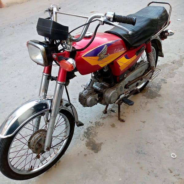 Honda CD 70 10