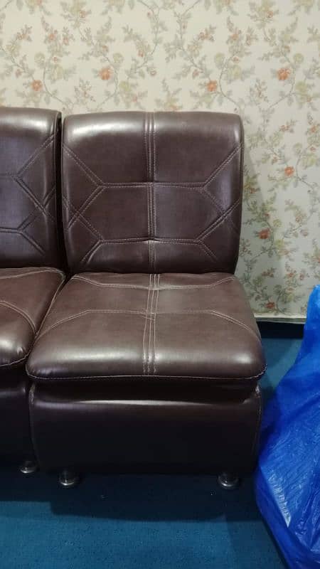 Sofa set / 1 seater / 2 Available 1