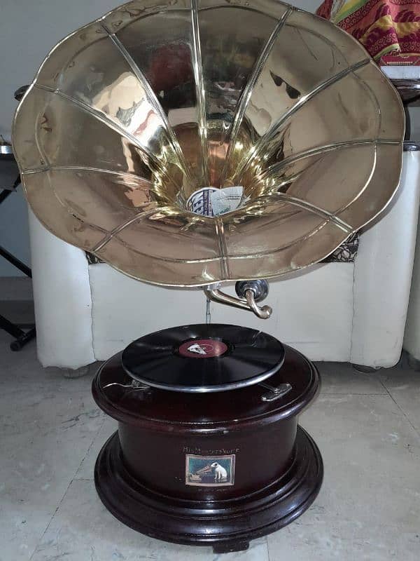 Gramophone 6