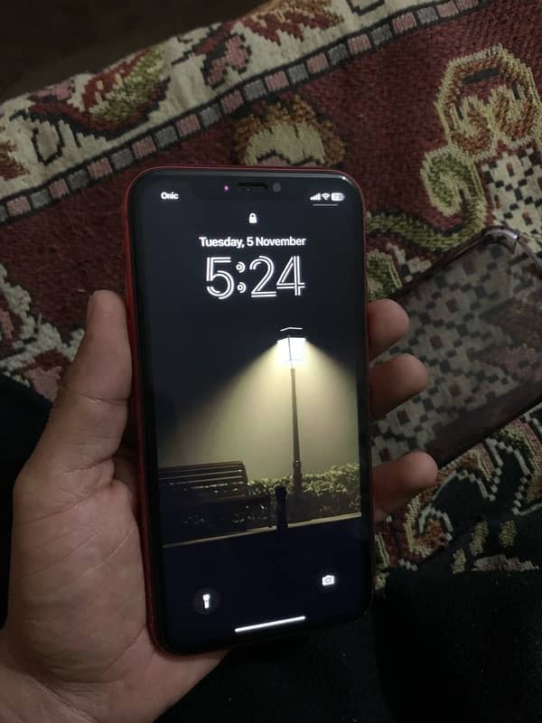 iphone xr read description 0