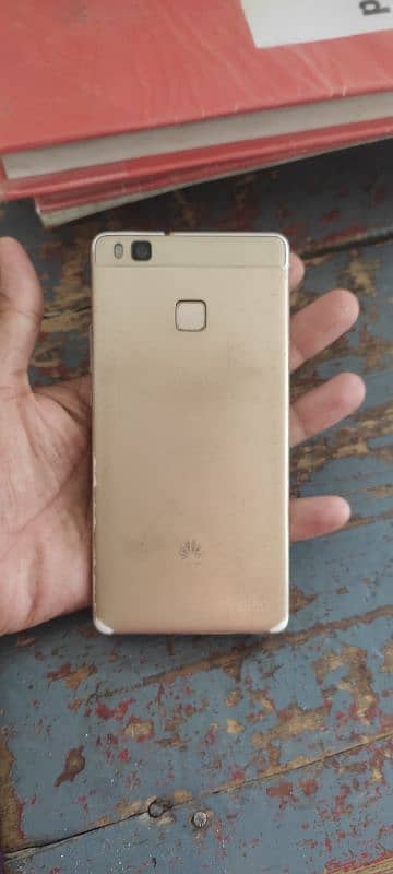 Huawei G9   3 / 16 PTA approved  condition good 1