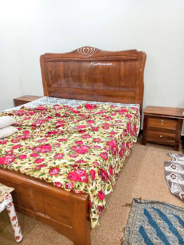 Brand New Bed Set solid wood never used new condition 1