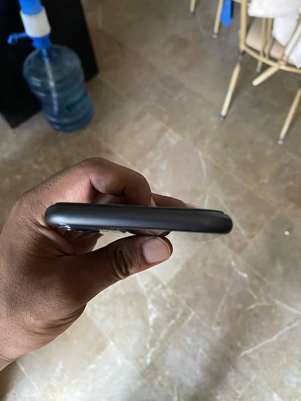 Iphone 11 128gb pta approved fu 2