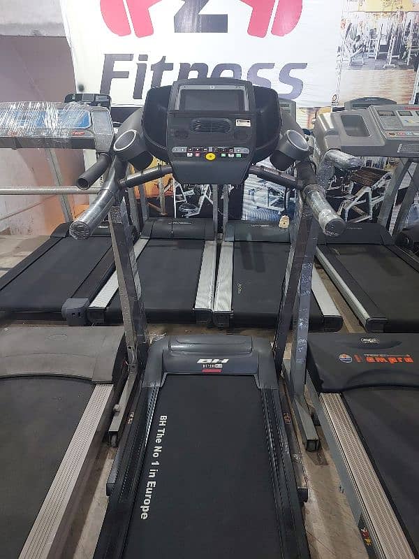 Treadmills / Running Machine / walking machine / jogging machine 18