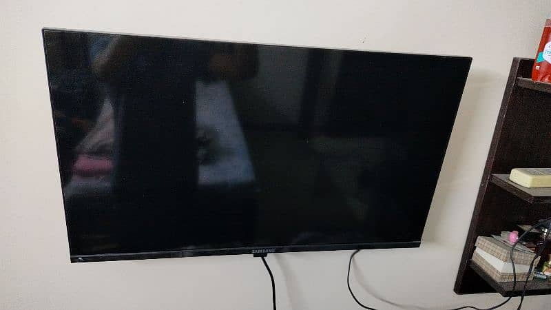 Samsung (not original) smart android led Tv 2