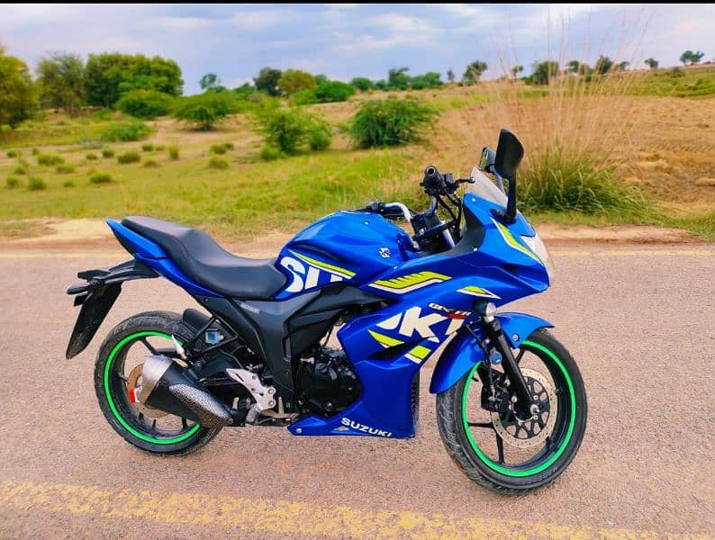 Suzuki gixxer 150efi oil cool engine 0