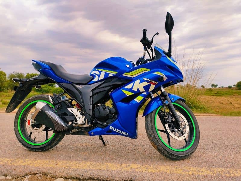 Suzuki gixxer 150efi oil cool engine 1