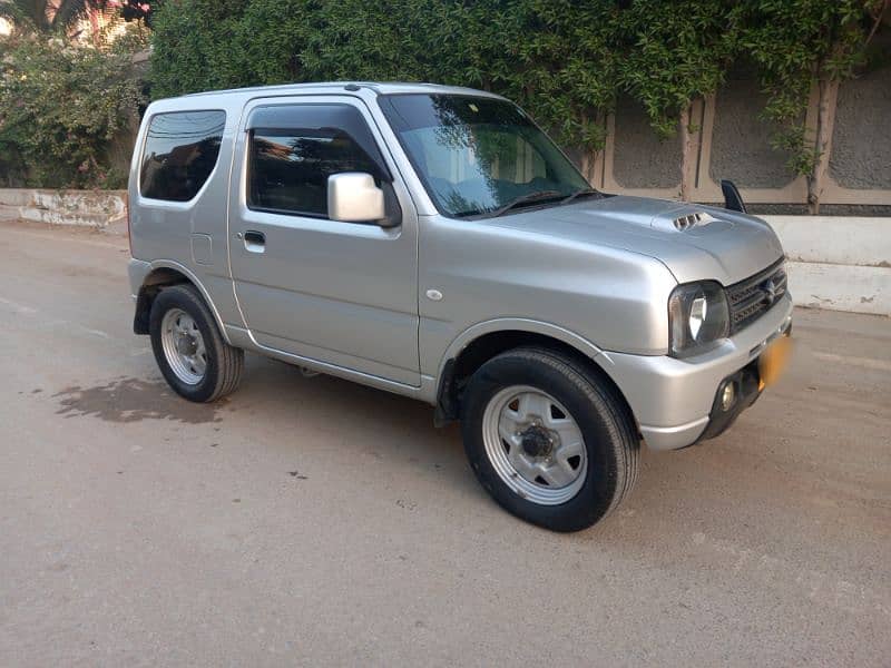 Suzuki Jimny 2016 1