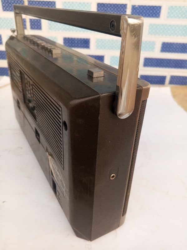 Radio Grundig 5 band 6