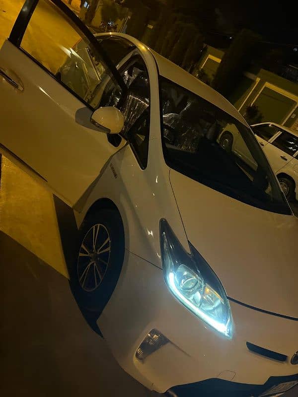 Toyota Prius 2013 S LED 1.8 1