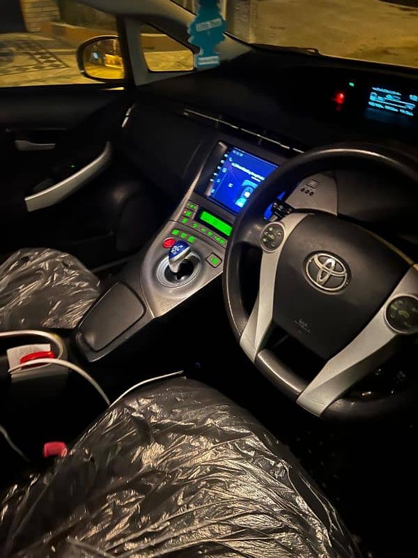 Toyota Prius 2013 S LED 1.8 4