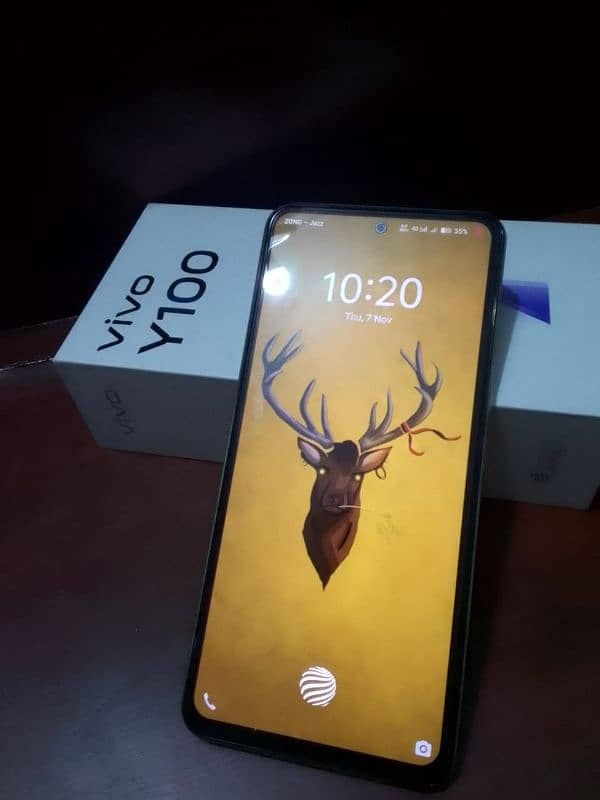 vivo Y100 (8+8)+256 gb . . . 10/10 condition. . 0