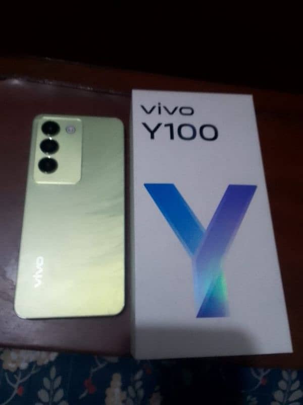 vivo Y100 (8+8)+256 gb . . . 10/10 condition. . 2