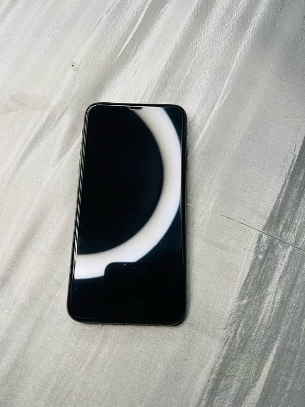 iPhone 11 Pro Max  Dual sim pta approved 3