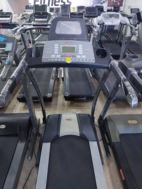 Treadmills / Running Machine / Elleptical / Spin Bikes / Homegym 17