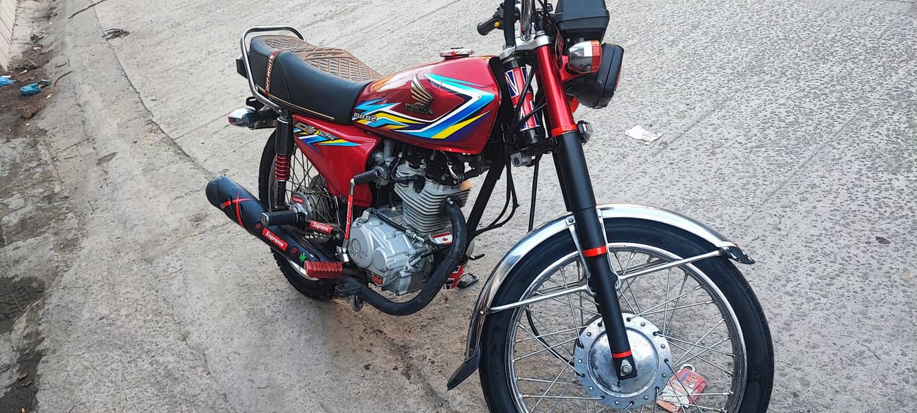 Honda 125/18 model Islamabad num 0