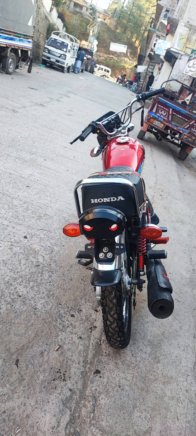 Honda 125/18 model Islamabad num 2