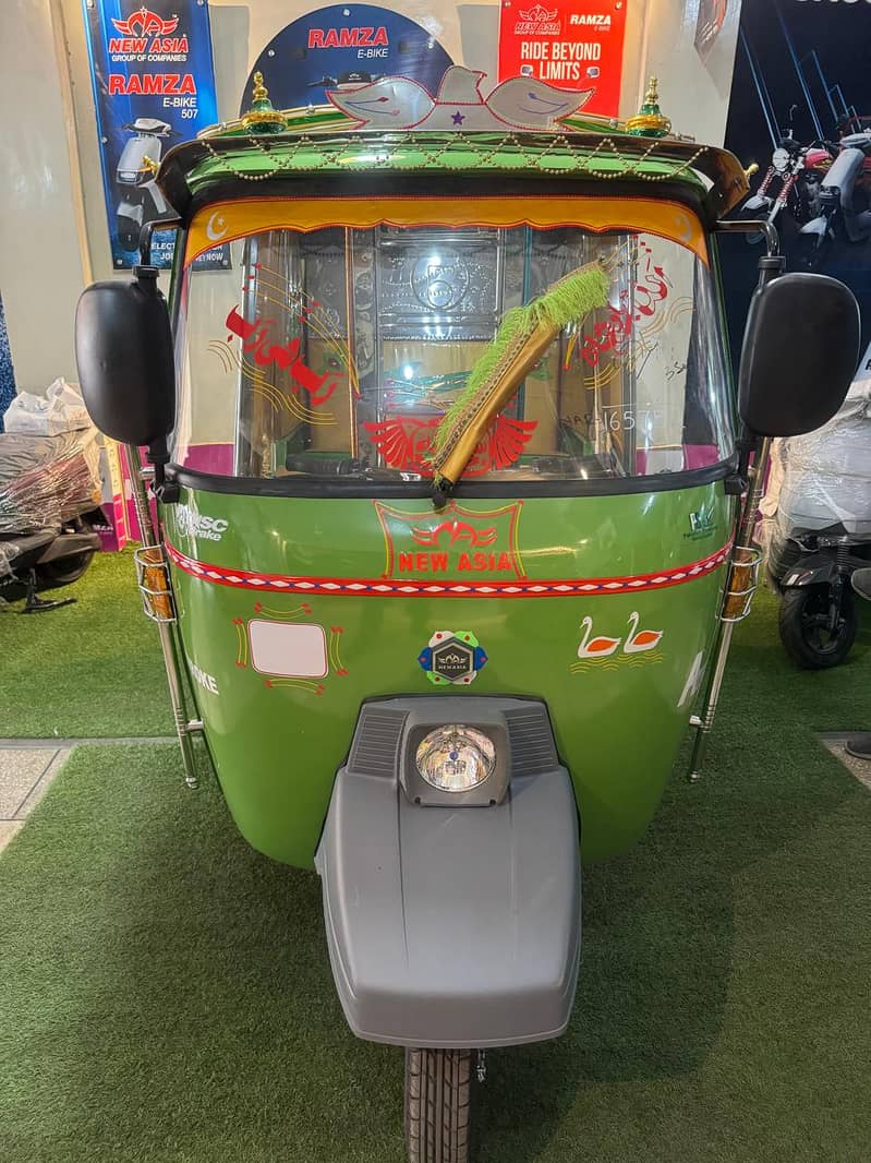 New asia double shok 6 seater auto rickshaw 0