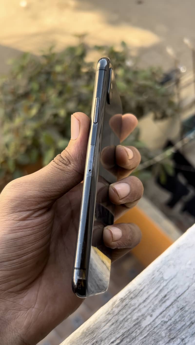 Iphone x 256gb pta approved 1