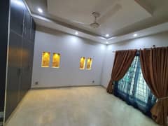 1 Kanal House For sale In The Perfect Location Of Bahria Town - Sector E 0