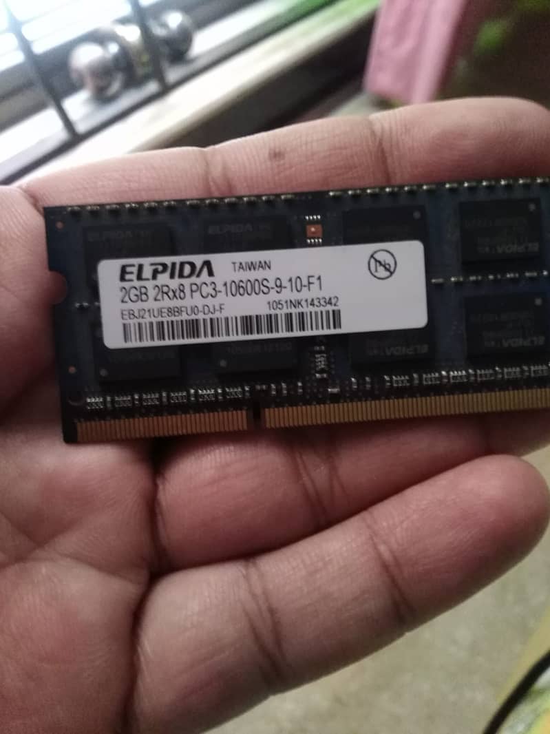 Laptop Original ELPIDA RAM 2GB DDR3 1066 MHz Available 2