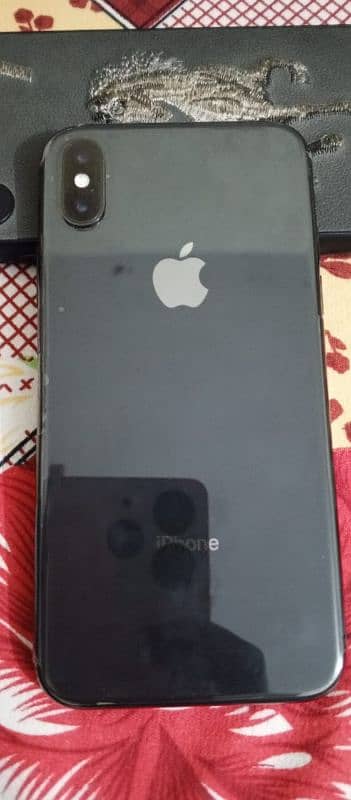 I phone x,good condition 4