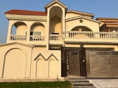 Prime Location House Of 500 Square Yards Is Available For sale In Shaheen Housing Scheme 0