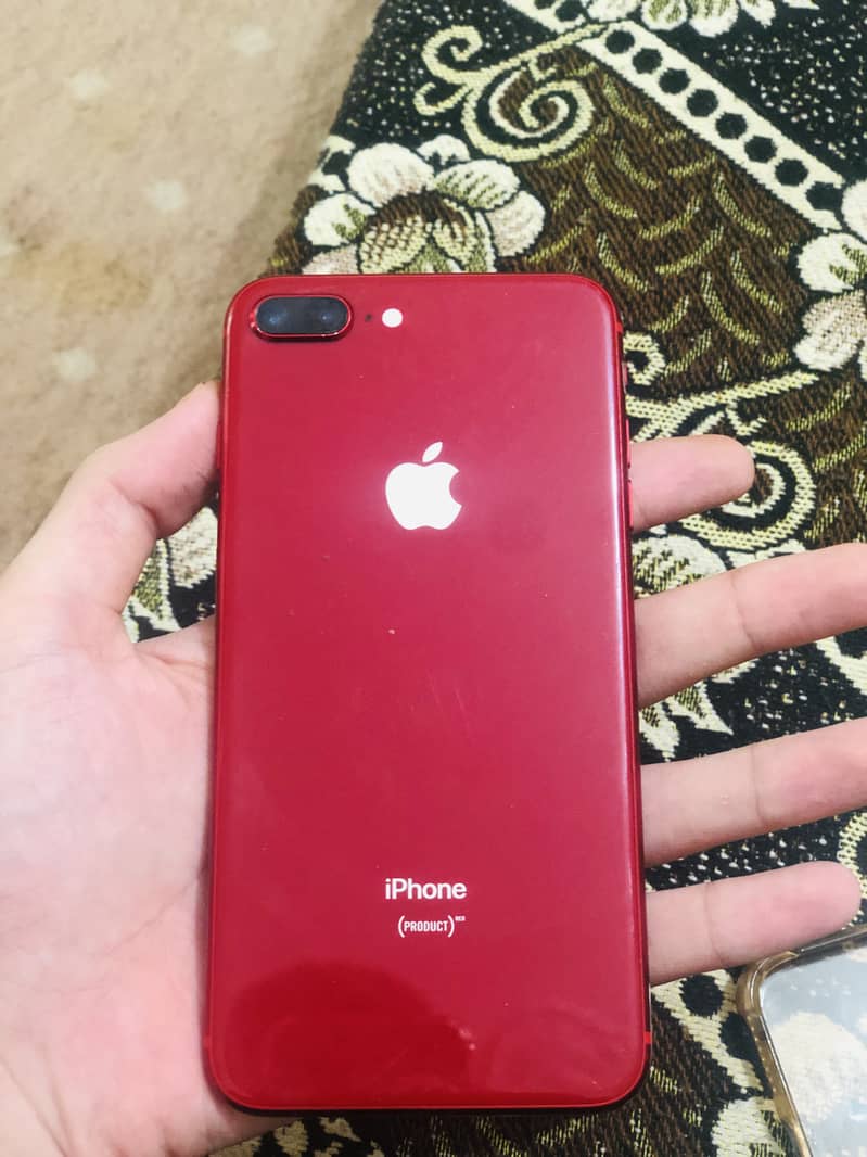 iPhone 8 Plus 2