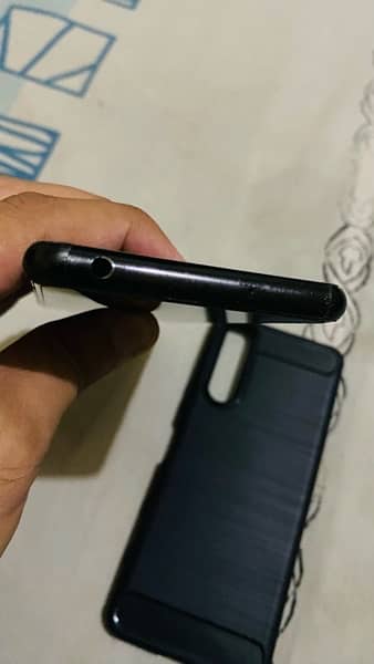 Sony Xperia 5 mark 2 black - condition 10/10 4