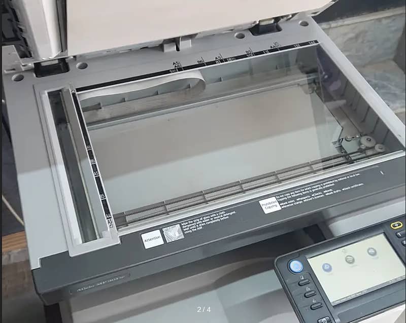 RICOH 301 Photocopier Machine 2