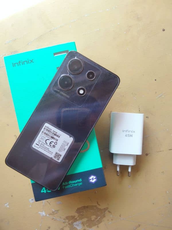 Infinix note 30 12/256 4