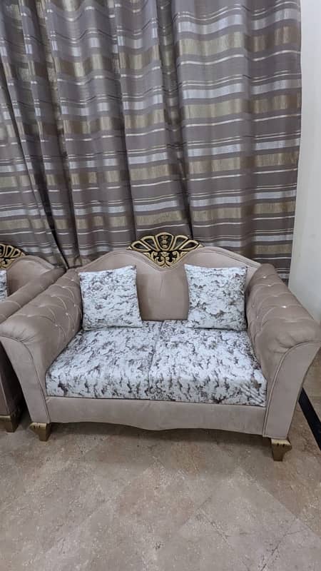 New sofa set only one month used| best sofa 3