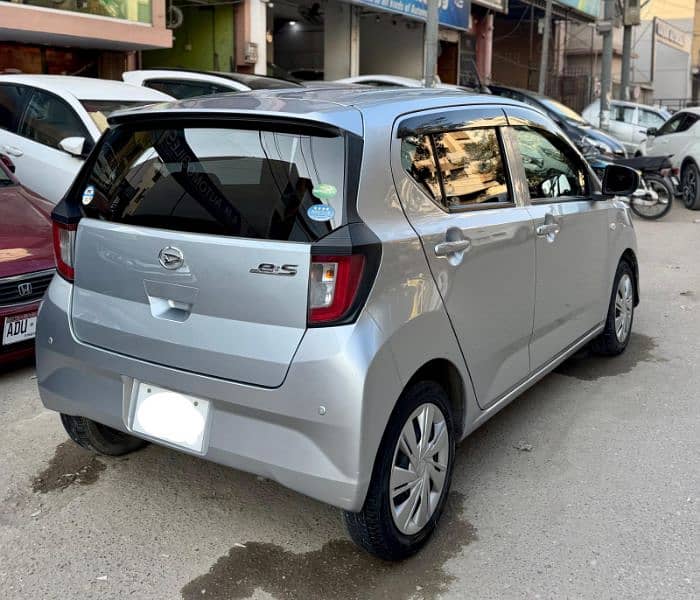 Daihatsu Mira 2020 3